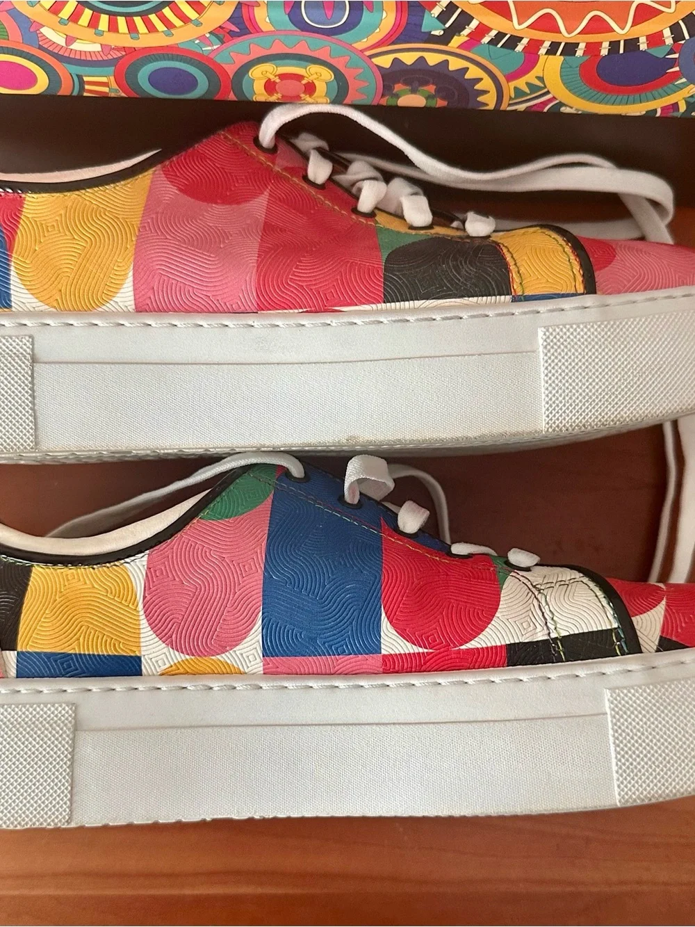 Embassy London Camila platform sneakers in Groovy colorway